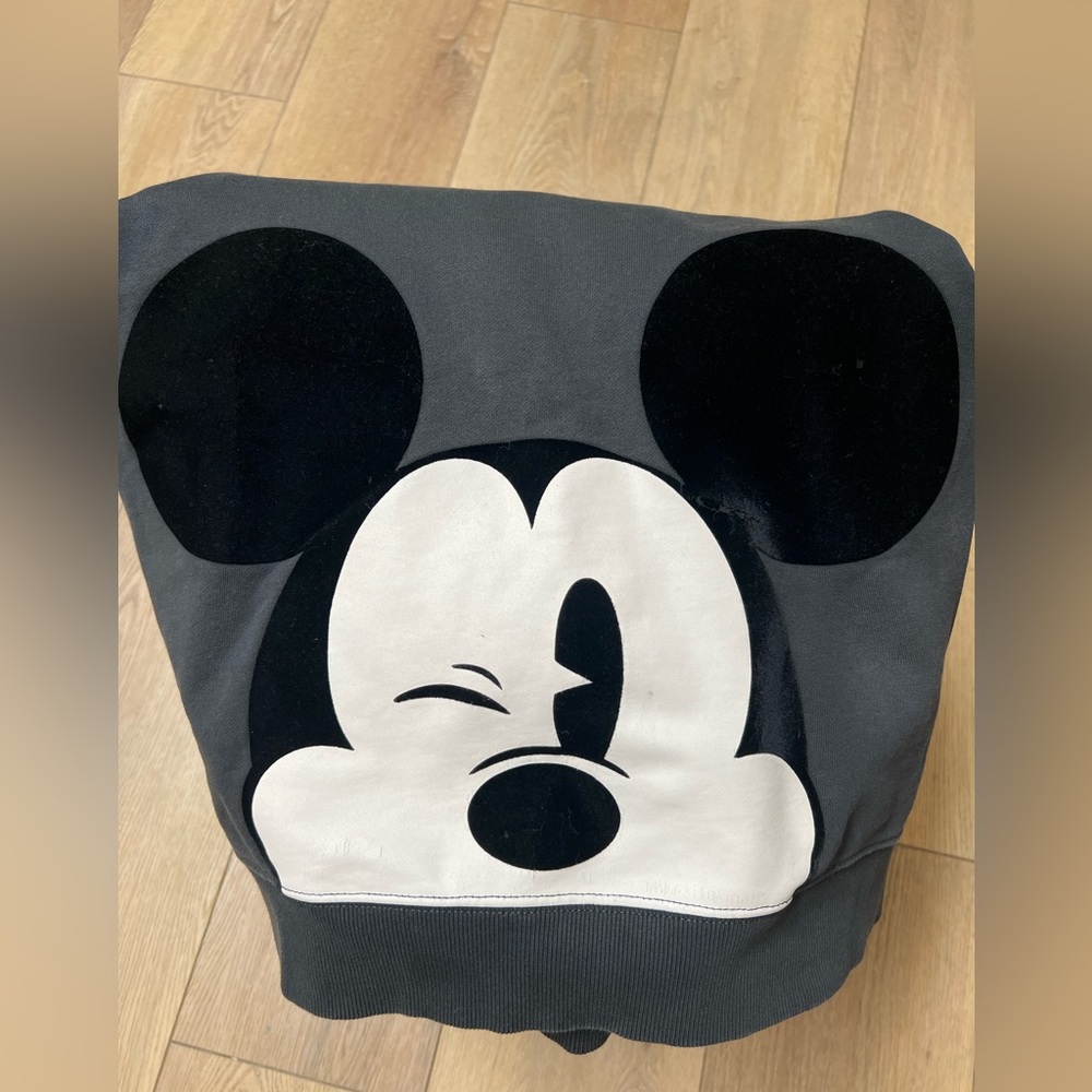 Coach x Disney Mickey Mouse Wink Gray Sweatshirt 😉 & Collectors Gifts!!! - Picture 7 of 15